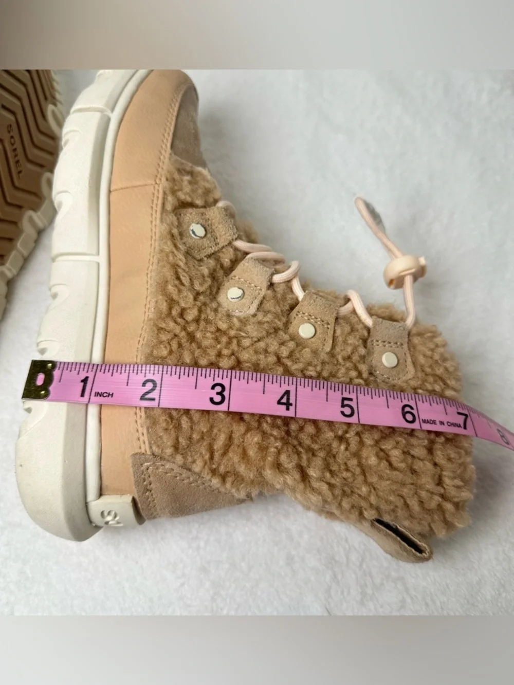 Sorel Explorer II Joan Cozy Shearling Boot Fur Round Toe Travel Winter Youth 1